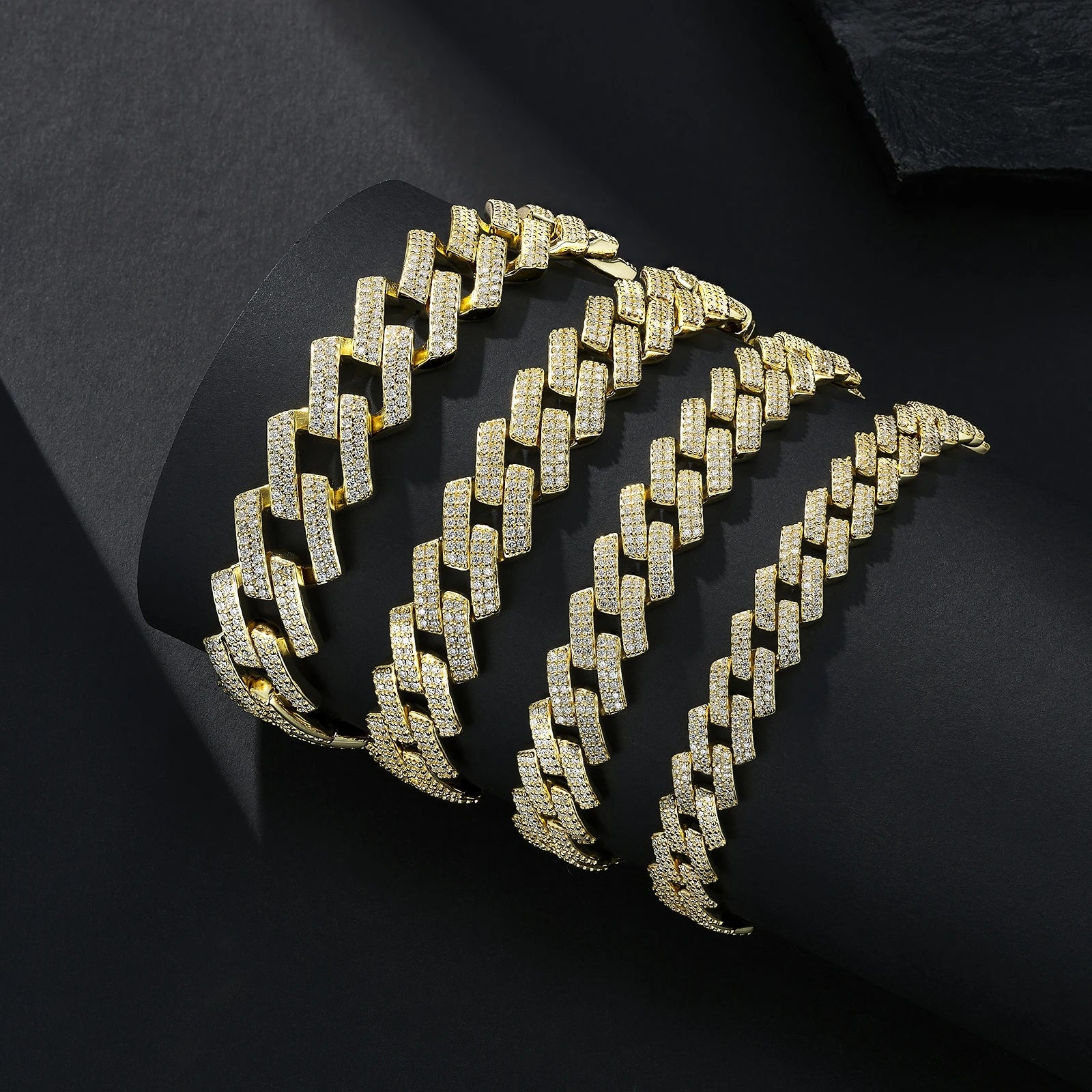 Iced Cuban Link Moissanite Bracelet