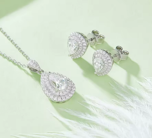 Oval Cut Halo Moissanite Set - Earrings & Pendant