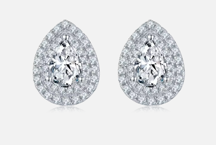 Oval Cut Halo Moissanite Set - Earrings & Pendant