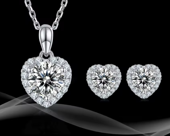 Classic Heart Moissanite Set